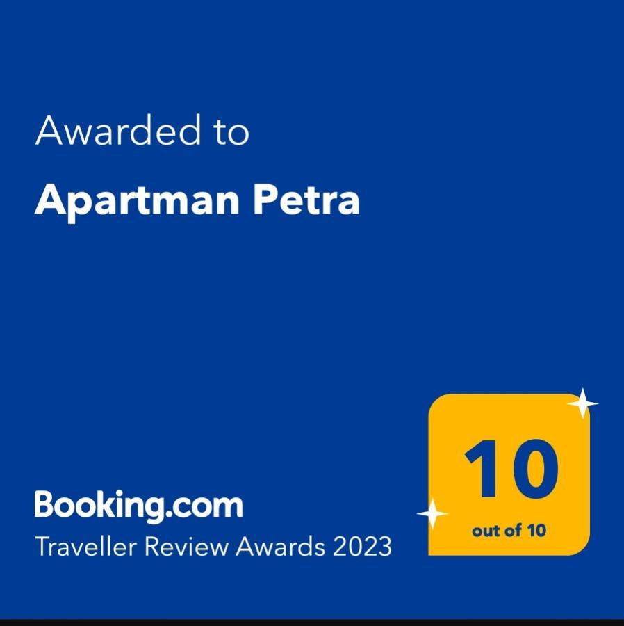 Apartman Petra Apartamento Makarska Exterior foto