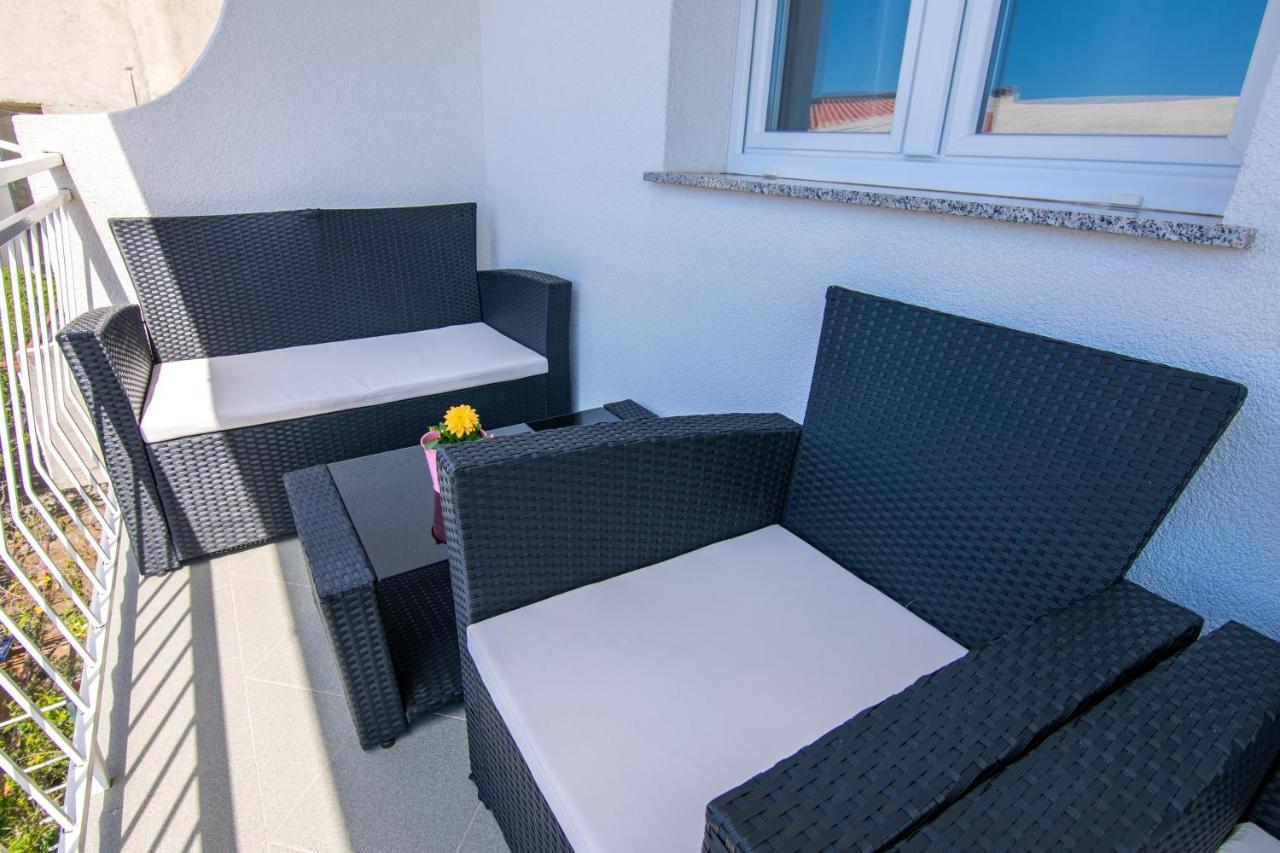 Apartman Petra Apartamento Makarska Exterior foto